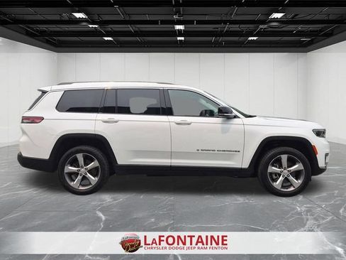 Used 2022 Jeep Grand Cherokee L Limited AWD/4WD image 6