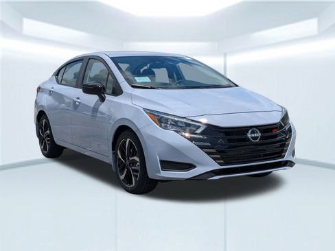 New 2025 Nissan Versa SR w/ Trunk Package image 8