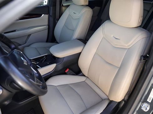 Used 2019 Cadillac XT5 Luxury image 7