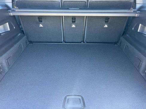 New 2026 Mercedes-Benz GLB 250 4MATIC image 17