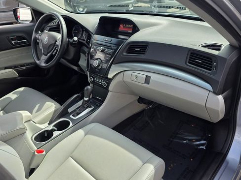 Used 2016 Acura ILX FWD image 9