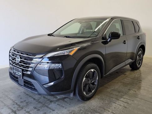 Used 2024 Nissan Rogue SV FWD image 33