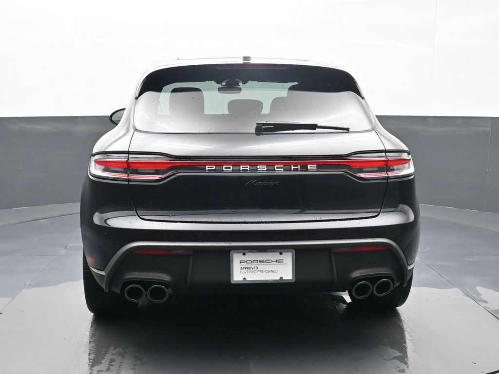 Certified 2025 Porsche Macan AWD/4WD image 22