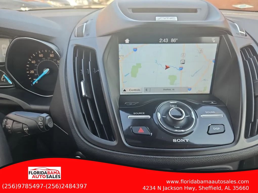Used 2017 Ford Escape Titanium FWD image 9