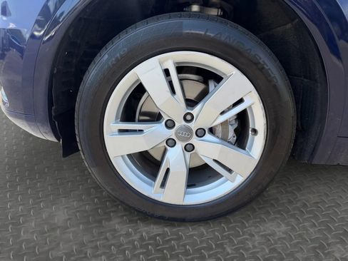 Used 2019 Audi Q5 2.0T Premium Plus w/ Premium Plus Package AWD/4WD image 12