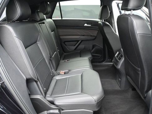 Used 2023 Volkswagen Atlas Cross Sport SE w/ Panoramic Sunroof Package AWD/4WD image 19