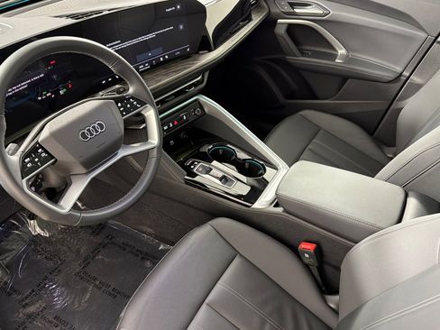 Used 2025 Audi Q5 Premium Plus w/ Premium Plus AWD/4WD image 9