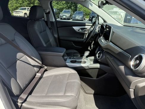 Used 2023 Chevrolet Blazer LT FWD image 11