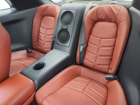 Used 2015 Nissan GT-R Premium image 32