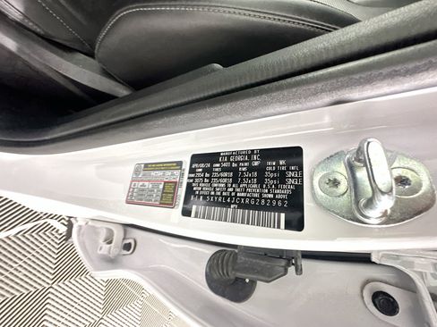 Used 2024 Kia Sorento S image 12