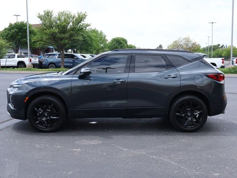 Used 2019 Chevrolet Blazer LT FWD image 29