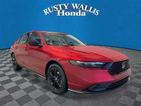 New 2025 Honda Accord SE image 1