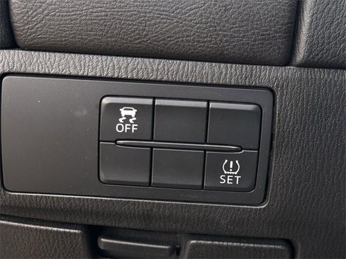 Used 2017 MAZDA MAZDA6 Sport image 23