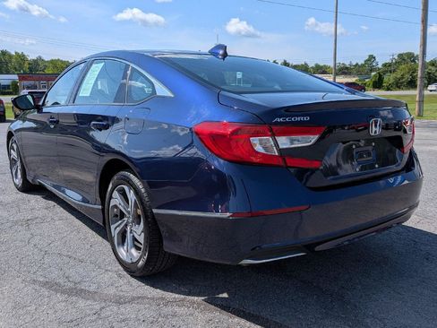 Used 2019 Honda Accord EX image 8