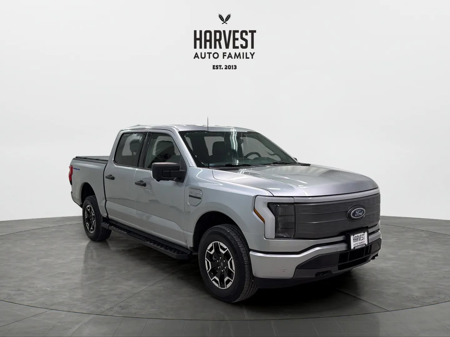 Used 2022 Ford F150 Lightning XLT AWD/4WD image 10