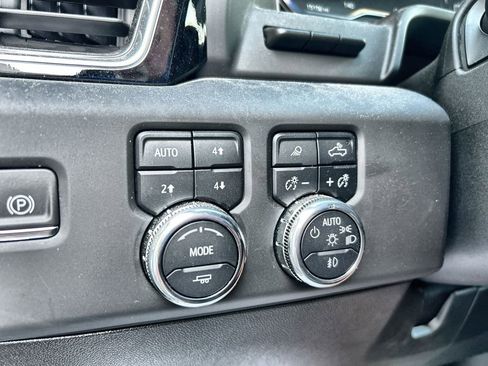 Used 2025 GMC Sierra 2500 Denali w/ Denali Reserve Package image 17