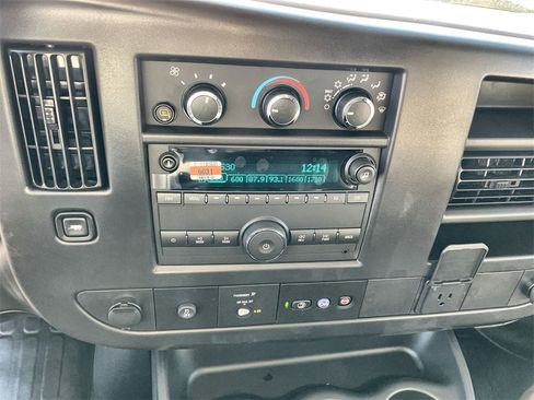 New 2025 Chevrolet Express 2500 Work Van image 12