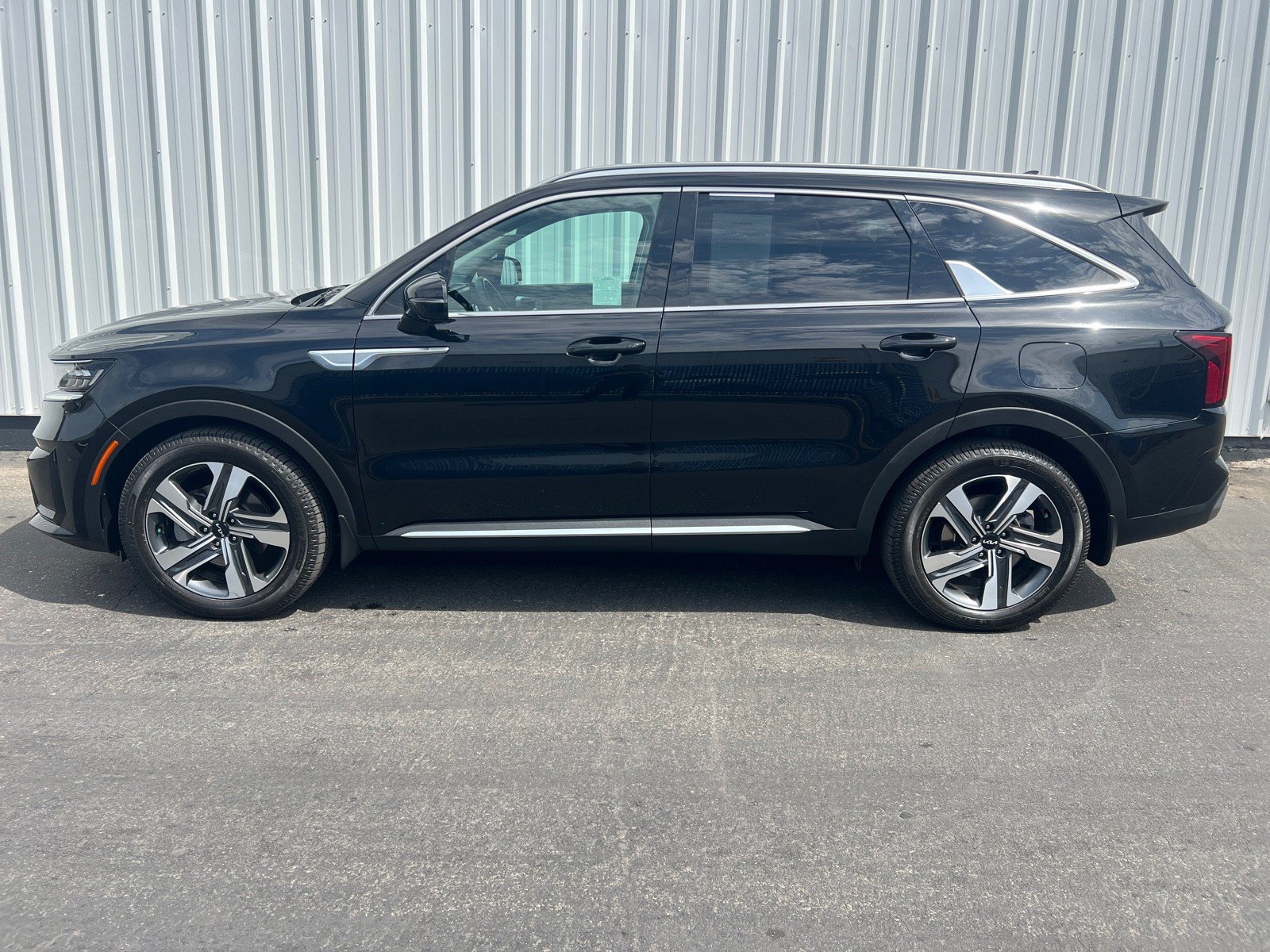 Used 2023 Kia Sorento SX Prestige AWD/4WD image 3