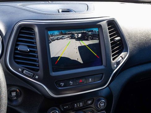 Used 2023 Jeep Cherokee Altitude Lux w/ Lux Elite Package image 20