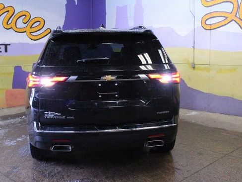 Used 2023 Chevrolet Traverse Premier image 7