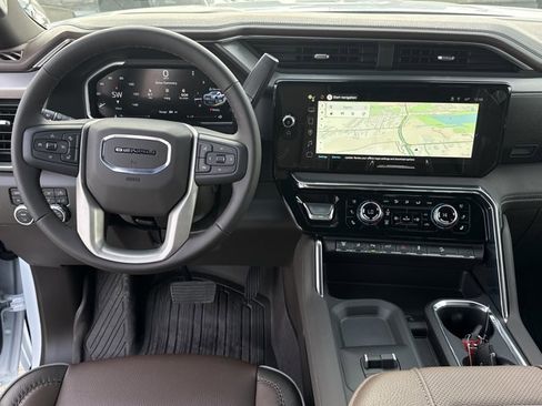 New 2026 GMC Sierra 2500 Denali w/ Denali Reserve Package AWD/4WD image 7