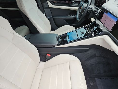 Used 2024 Porsche Panamera 4 AWD/4WD image 15