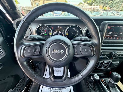 Used 2023 Jeep Wrangler Unlimited w/ Cold Weather Group AWD/4WD image 43