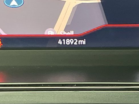 Used 2022 Volkswagen Taos SEL image 16