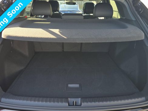Used 2024 Audi Q4 e-tron Premium Plus image 14