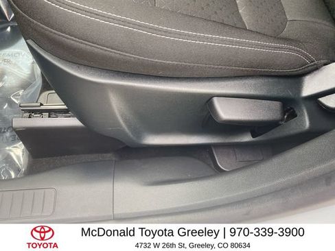 Used 2025 Ford Escape Active AWD/4WD image 12