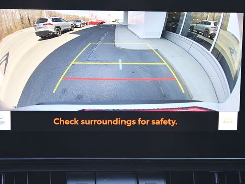 Used 2023 Toyota RAV4 XLE Premium image 14