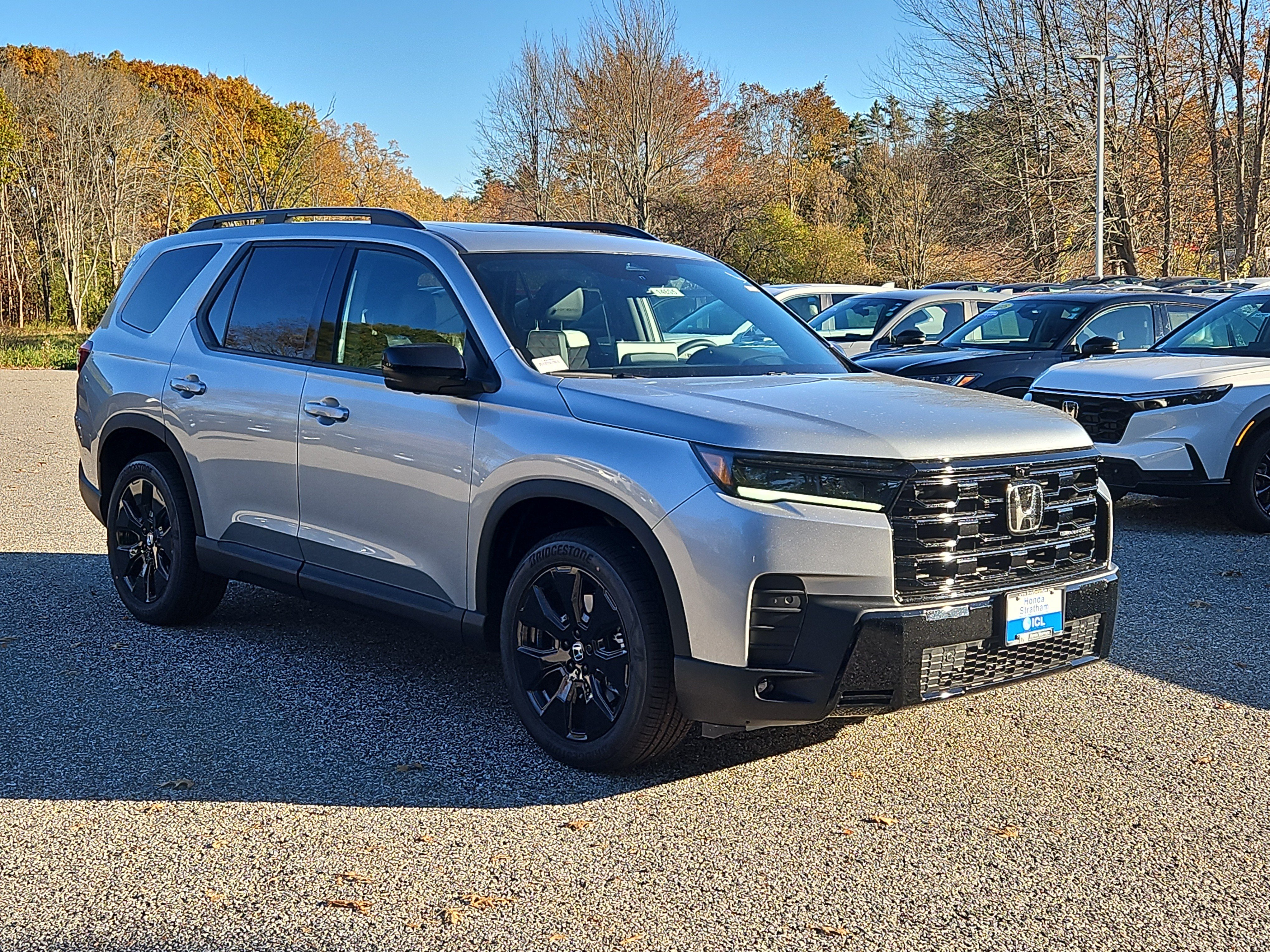 New 2026 Honda Pilot Black Edition image 4