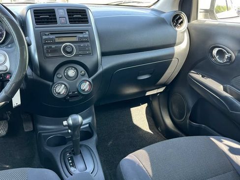 Used 2013 Nissan Versa SV FWD image 23