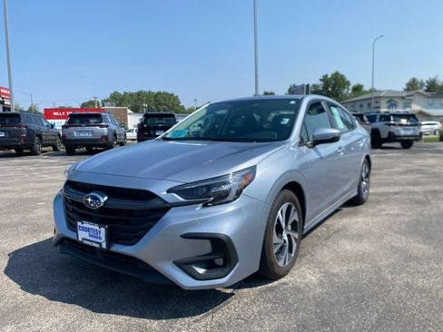 Used 2025 Subaru Legacy Premium AWD/4WD image 3