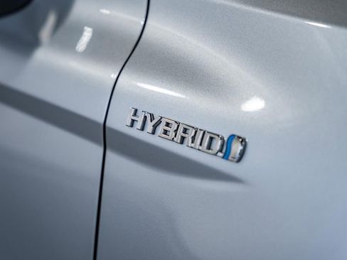 Used 2018 Toyota Camry XLE image 13