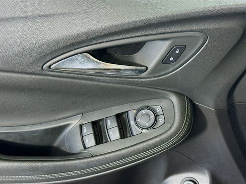 Used 2023 Buick Encore GX Select w/ Sport Touring Package FWD image 24