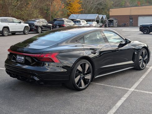 Used 2023 Audi e-tron GT Prestige w/ Prestige Package image 9