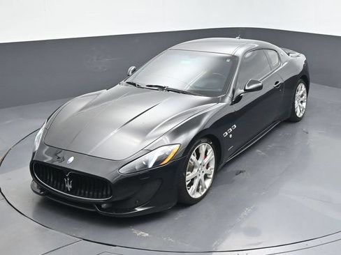 Used 2017 Maserati GranTurismo Sport RWD image 37