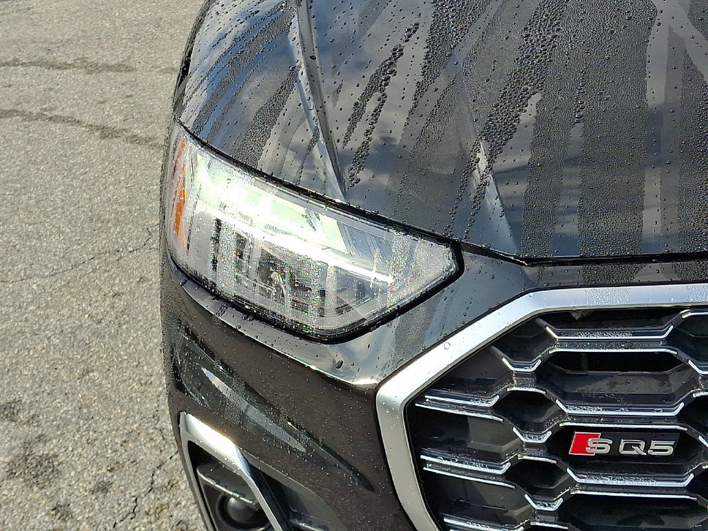 Certified 2023 Audi SQ5 Premium Plus w/ Premium Plus Package AWD/4WD image 9