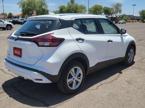 Used 2024 Nissan Kicks S FWD image 11