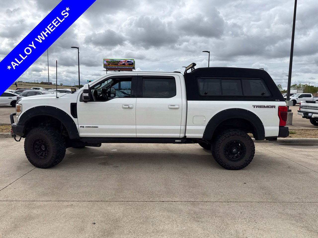 Used 2021 Ford F250 Lariat w/ Tremor Off-Road Package AWD/4WD image 3