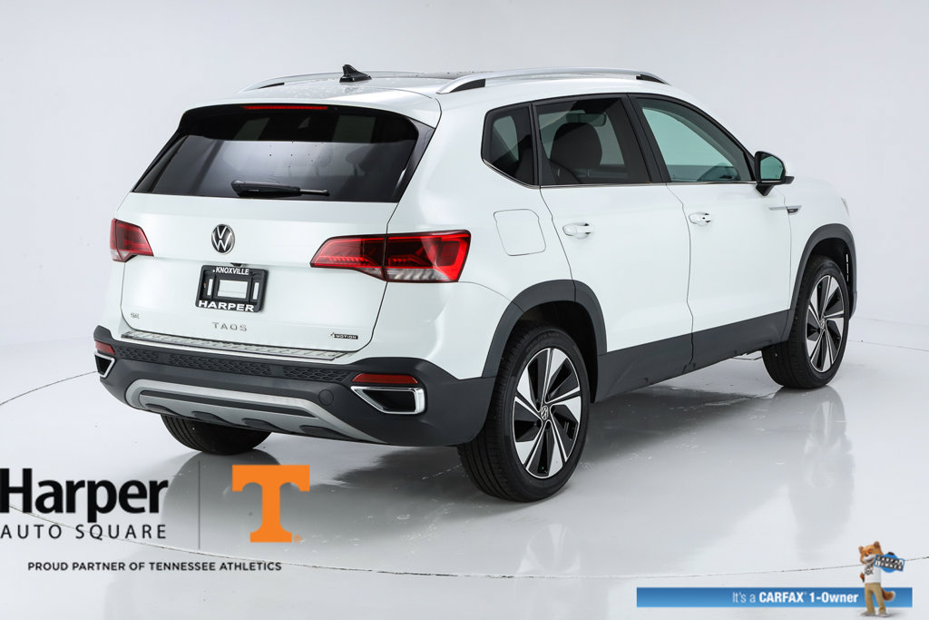 Used 2023 Volkswagen Taos SE w/ Panoramic Sunroof Package AWD/4WD image 9