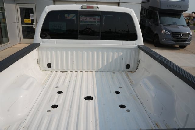 Used 2016 Ford F250 Lariat w/ Lariat Ultimate Package AWD/4WD image 8