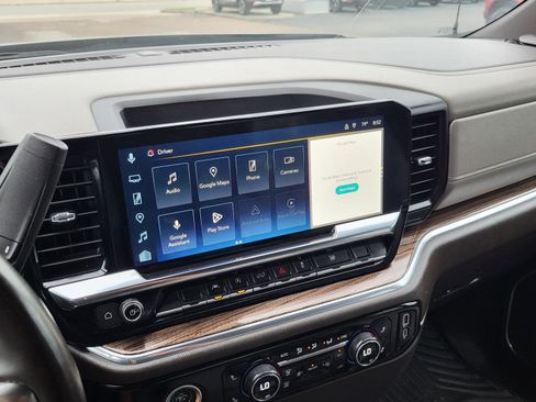 Used 2024 Chevrolet Silverado 1500 LT RWD image 25