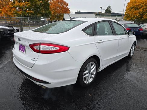 Used 2016 Ford Fusion SE FWD image 5