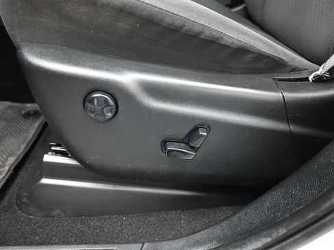 Used 2021 Jeep Grand Cherokee Laredo RWD image 11