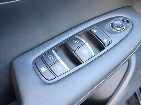 Certified 2022 INFINITI QX55 Essential w/ Proassist Package image 16