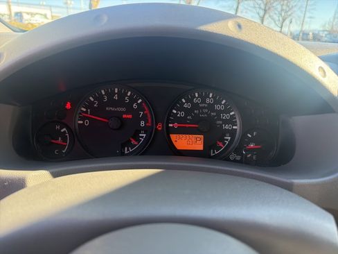 Used 2013 Nissan Frontier SV image 29