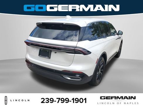 New 2026 Lincoln Nautilus Premier w/ Equipment Group 102A AWD/4WD image 8