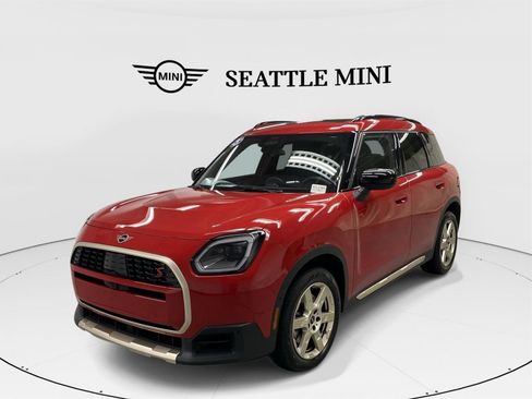 Certified 2025 MINI Cooper Countryman S w/ Comfort Package Max image 1